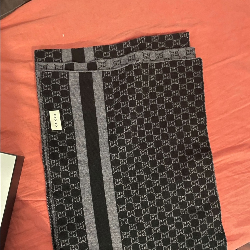 Gucci scarf